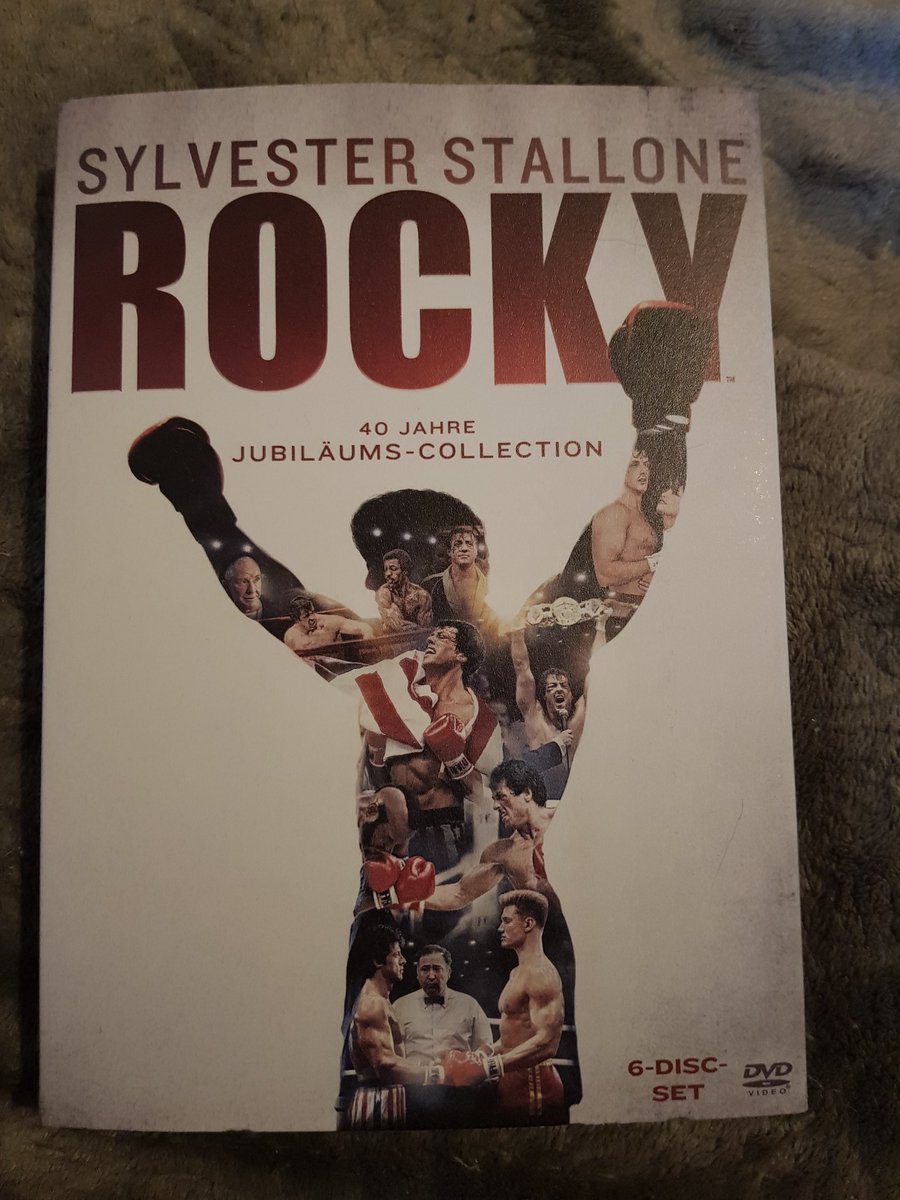 #retrofilm #retromovie #ROCKY
So, denn ersten Teil von Rocky grad Beendet.
Immer noch ein Großartiger Film mit einer Tollen Liebesgeschichte.
ROCKY 1 Ist immer noch einer meiner liebsten Filme 😍.