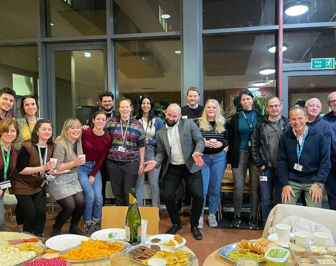 Sam Fenn (@sam_micro1) on Twitter photo Time to say goodbye to Nottigham. Undergrad, PhD and a postdoc later. Amazing time with brilliant people and the incredibly supportive <a href="/miguelcamarauk/">Miguel Camara</a> as supervisor.
Dead excited for the next chapter in Ireland 🇮🇪 with <a href="/ProfRuthMassey/">Ruth Massey</a> at UCC. Guiness and cool science pending! Time to say goodbye to Nottigham. Undergrad, PhD and a postdoc later. Amazing time with brilliant people and the incredibly supportive <a href="/miguelcamarauk/">Miguel Camara</a> as supervisor.
Dead excited for the next chapter in Ireland 🇮🇪 with <a href="/ProfRuthMassey/">Ruth Massey</a> at UCC. Guiness and cool science pending!