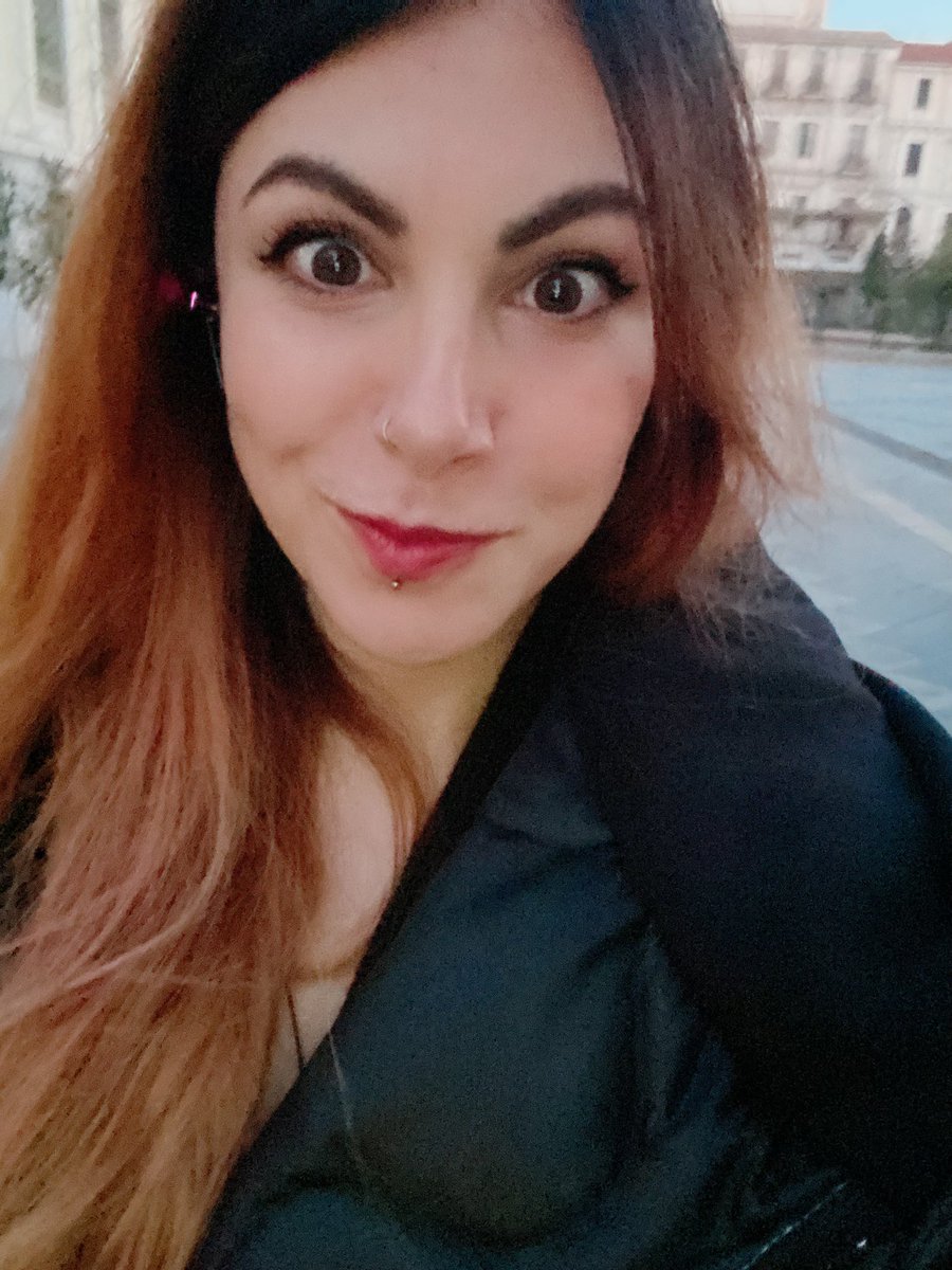 kristykitsune's tweet image. Just one of those days where everything is funny.