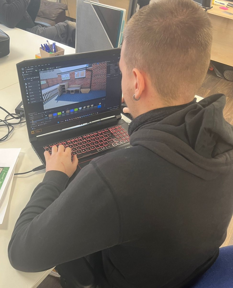 PrecisionTimber's tweet image. Happy Tuesday all! 

Here is our Connor working his magic on CAD Design! 

#designstudio #designer #caddesigner #precisiontimber #playgrounddesign #playgroundresources