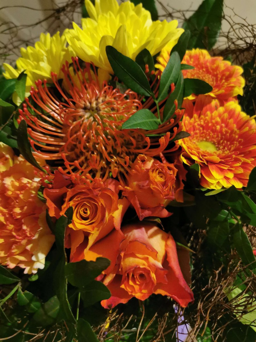 QueenBl_e's tweet photo. Some days are better than others 💐 https://t.co/6GEDeLLQxB
