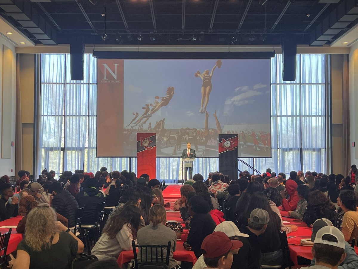 Thank you <a href="/NavarroCollege/">Navarro College</a> for hosting a #CTE exploratory day for <a href="/rohighschool/">Red Oak High School</a> CTE students to experience opportunities for them in college‼️ <a href="/redoakisd/">Red Oak ISD</a>