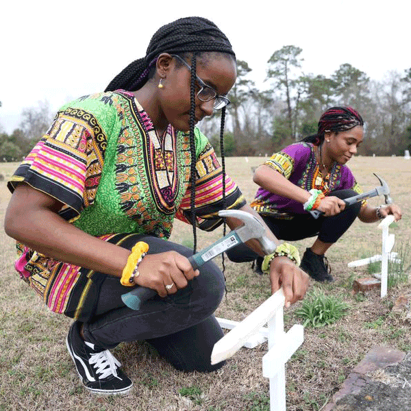 SkillsUSA Georgia students honor the lives of former enslaved people with their skills … and their hearts. Read the full story on the SkillsUSA Champions digital hub: bit.ly/CemeteryBHM

#SkillsUSA #OurTimeIsNow #BlackHistoryMonth