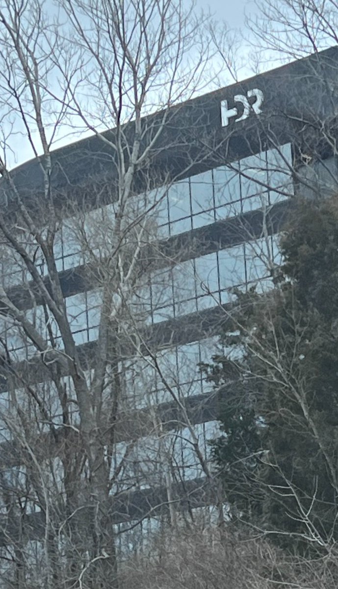 tom4sanders's tweet image. Spent some time yesterday with terrific #HDR colleagues in the city of ????????  #WhoKnowsWhere  And spent the night in my favorite hotel room.  #ImportantYear