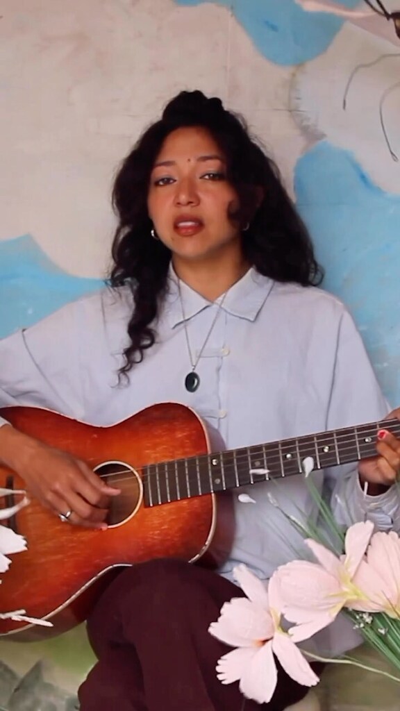 distancemgmt's tweet photo. Repost from @shanacleveland
•
Picking my way through the seasons in this video we made in our spare room for “Walking Through Morning Dew” 🌱 This is the last single to be released before my album Manzanita comes out on March 10th. 

Album preorders a… https://t.co/nPjr8Q8RP8 https://t.co/1EJmKUhbF5