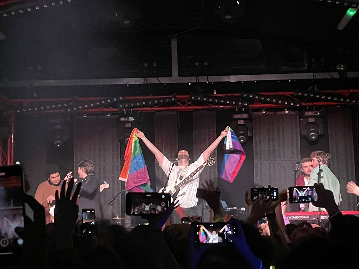 jakesimcox1's tweet photo. Second night seeing @JamesMarriottYT, honestly so sick. Energy was amazing. We do love @thisisgorilla https://t.co/xxFGAEb40p