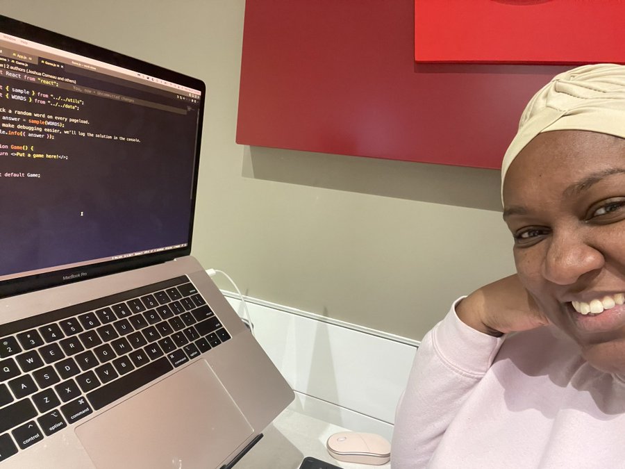 TheOluTomiwa's tweet photo. Happy Birthday beautiful woman @AritDeveloper
I had the opportunity to listen to you yesterday on Monday Motivation space and I was literally moved and motivatedπ€
Thank you for all you doππππ
#LevelUpWithArit https://t.co/gXzRvsb8bA