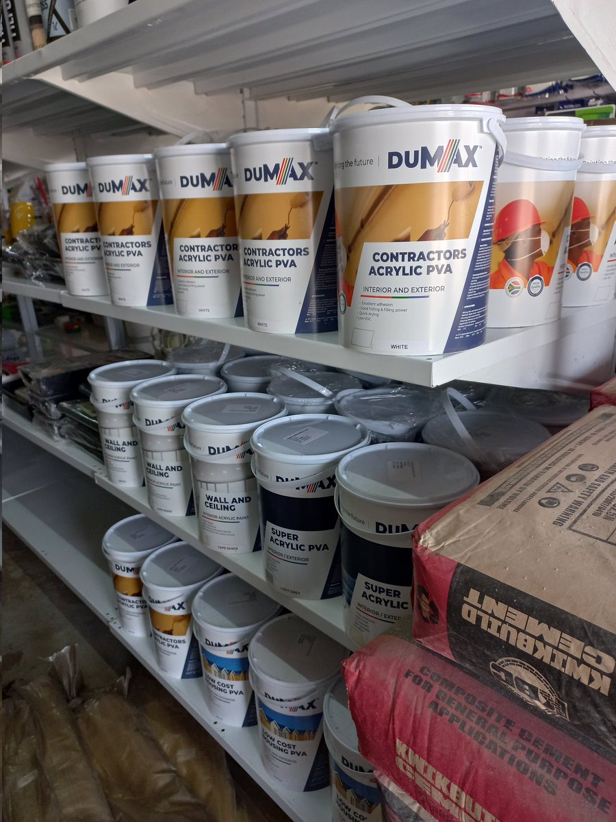 KasiEconomy's tweet photo. What a beautiful collaboration between two black entrepreneurs. 👏🏿👏🏿👏🏿

Kagiso Nkomo owns paint manufacturing company. (Dumax)

Lindo Mnisi owns a hardware chain (Andura Hardware)

The hardware is now selling the paint. 🙌🏾🙌🏾🙌🏾 https://t.co/0CZbMI2Pli