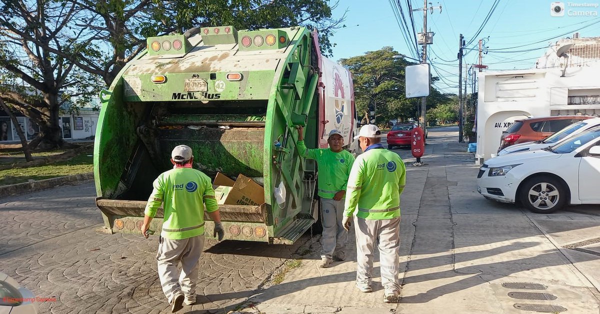 SIRESOL_CUN's tweet photo. Buenos días☀️ comenzamos atendiendo las rutas del Zona C📍
La unidad 42🚛 atendió la #SM29 y #SM30, avanzará hacia las supermanzanas 26,27 y 28.
Te recordamos disponer correctamente tus residuos sólidos en bolsas bien cerradas🤝
@anapatyp
#CancúnNosUne https://t.co/xe0GD7HUt8