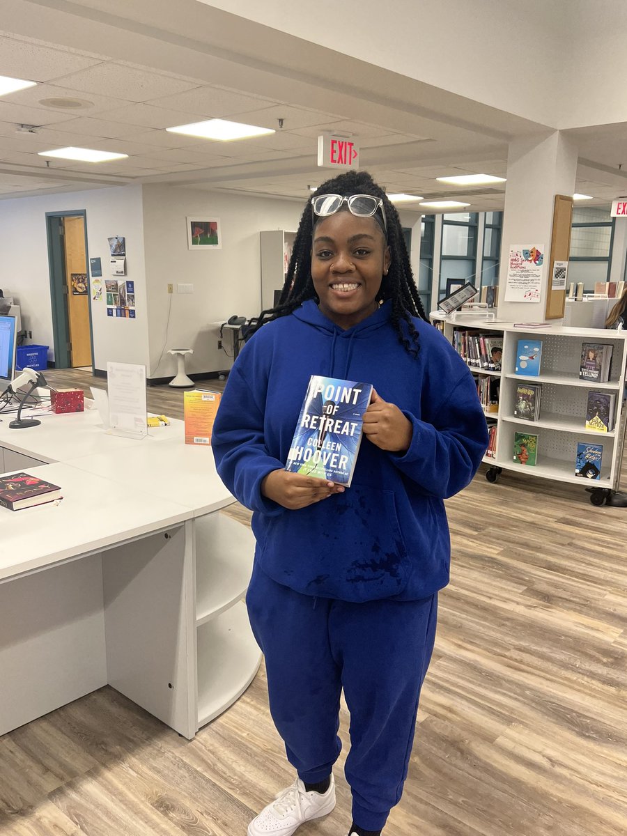 #MashpeeReads 📚📖📚 The YA <a href="/colleenhoover/">Colleen Hoover</a> titles are flying off the shelves!