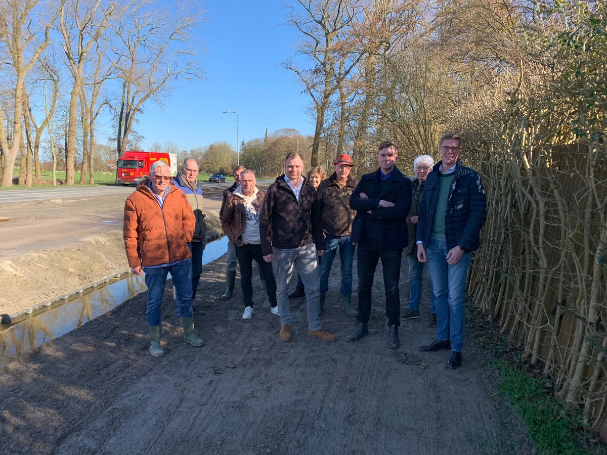 Na 4 jaar terug bij in #opmeer om te kijken bij het geluidsscherm N241 AC De Graafweg. Helaas nog steeds niet opgelost. Oplossing voor geluidsoverlast nodig samen met bewoners, @cdanh heeft schriftelijke vragen gesteld!