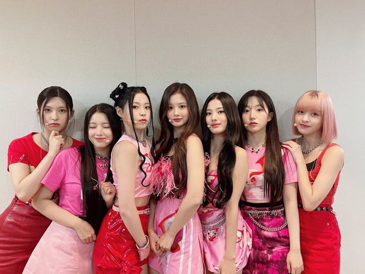 pinkliluvz's tweet photo. HAPPY NSWERVERSARY 

#NswerDay #NMIXX #NoTagsOnAnniversary #NswersDeserveBetter #FanbaseTakeover https://t.co/fPxztN985M