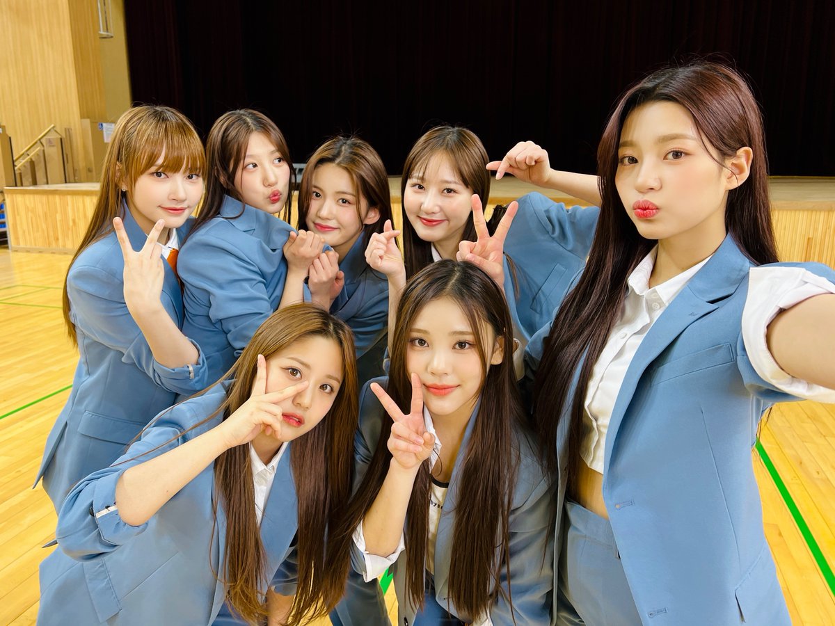 csn7272's tweet photo. 2302228  UPDATE
💚 #첫사랑 (CSR)  :  OFFICIAL SNS

:  #Again_CSR

▷  YouTube
▷  Fancafe
▷  Twitter
https://t.co/I8Gz4v7YQm
▷  Instagram
▷  Facebook
▷  TikTok

↳  Linktree│첫사랑(CSR)
🔗https://t.co/jaLxoOjGwS

(Cr. CSR Instagram, Twitter) https://t.co/zf8wYDFAl9