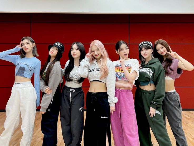 pinkliluvz's tweet photo. HAPPY NSWERVERSARY 

#NswerDay #NMIXX #NoTagsOnAnniversary #NswersDeserveBetter #FanbaseTakeover https://t.co/HRwl3vWune