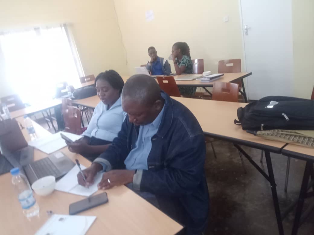 SUCCEEDAfrika's tweet photo. Work is currently underway at the University of Zimbabwe Research Support Centre, where teams from @SUCCEEDAfrika #Malawi and #Zimbabwe are brainstorming and revising the modules of our community-based intervention training manual. @FCDOHealthRes @MHIN_Africa @MHInnovation https://t.co/RSgHeOg7f1
