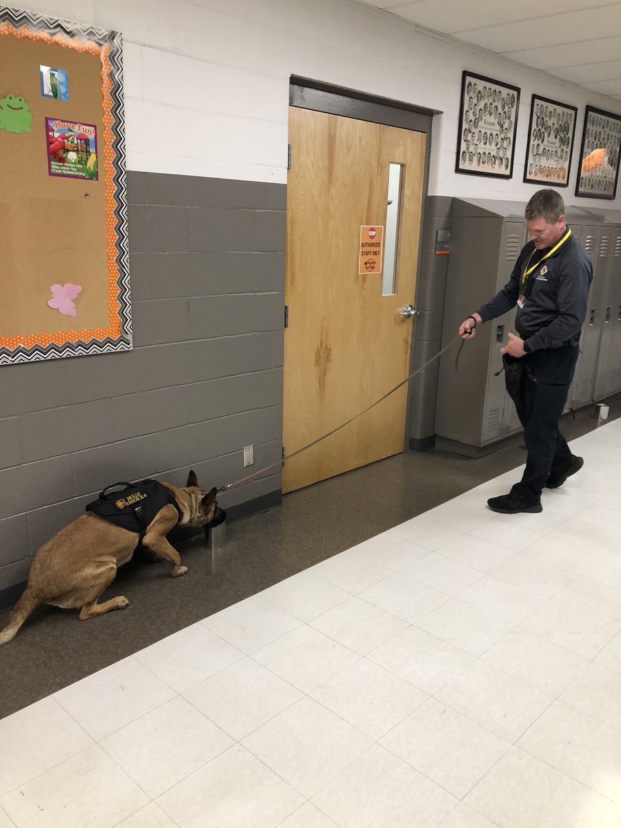 Peoria FD Captain Harris talking fire science, fire investigation, and a demonstration by his partner Molly!

What a great way to wrap up our study of the chemistry of fire!

Go Trojans!
#trojanforce322