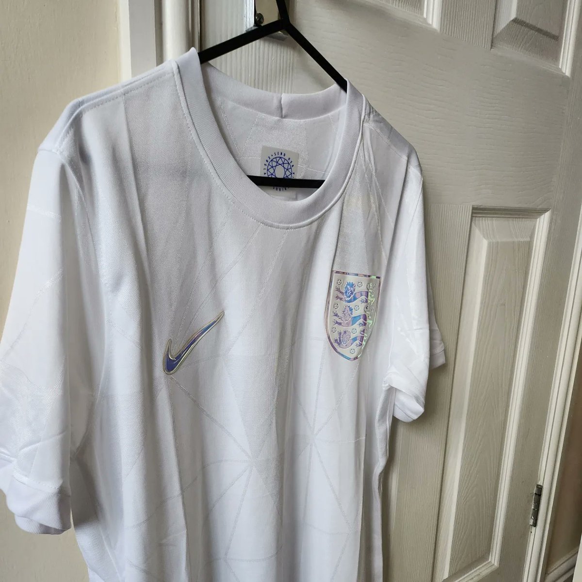DW Shirts tweet media