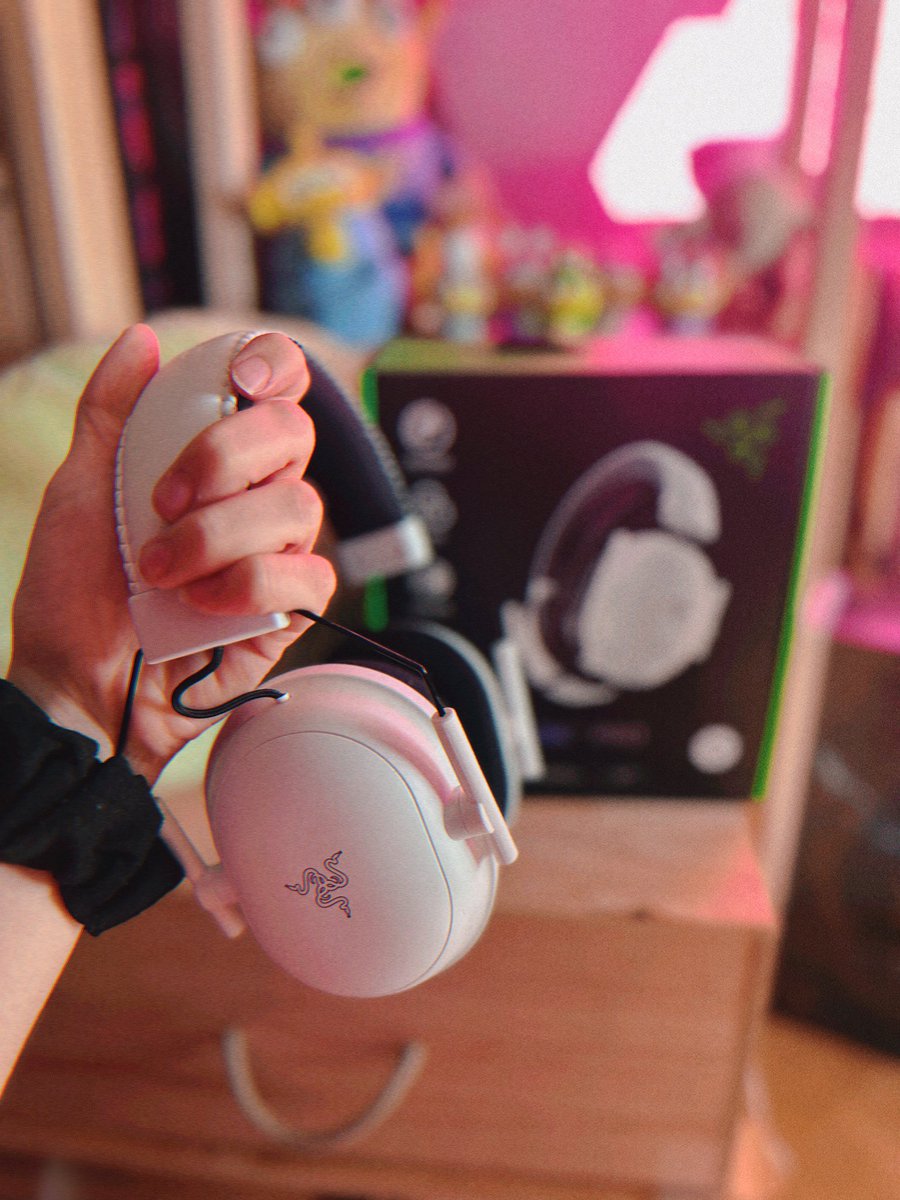 paracetamor's tweet image. 🌟 SORTEO 🌟

Auriculares inhalámbricos:
Razer BlackShark V2 Pro White Edition 🔥

Para participar:
• Follow @paracetamor y @RazerES
• RT a este tweet 💚

#RazerAmbassadors
Termina el 07-03-2023

Muchísima suerte ☺️❤️ 
Válido para España