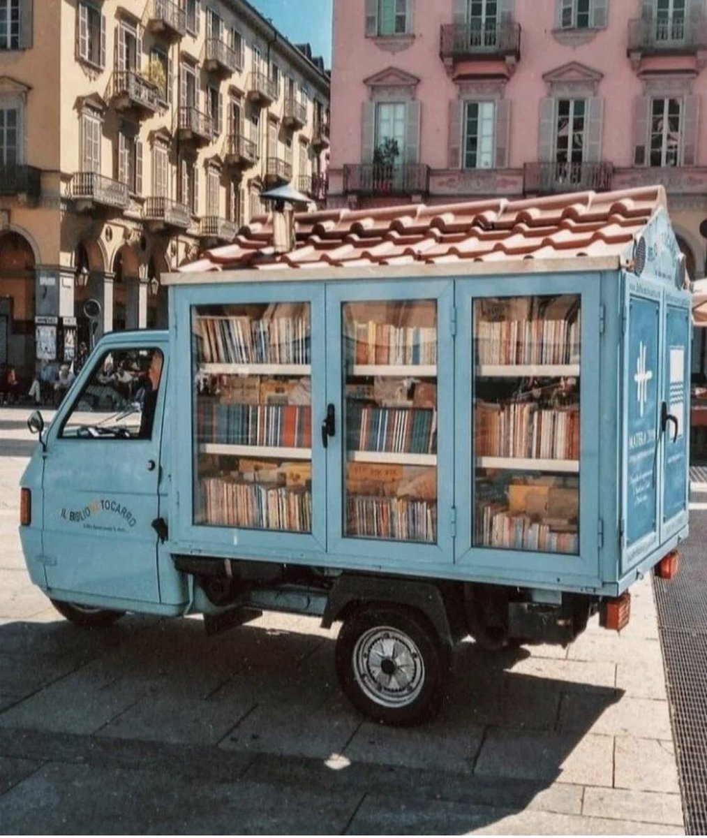 The smallest library in Italy. For over twenty years, a retired school teacher has been taking his ‘Bibliomotocarro’ of books to children in villages in Southern Italy.