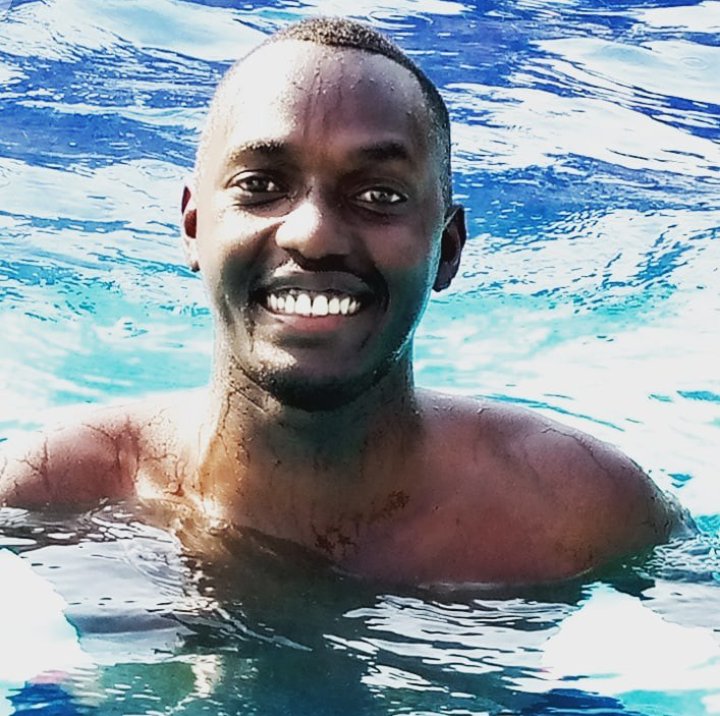 lauben_ug's tweet image. May your March be so nice 🥰🥰