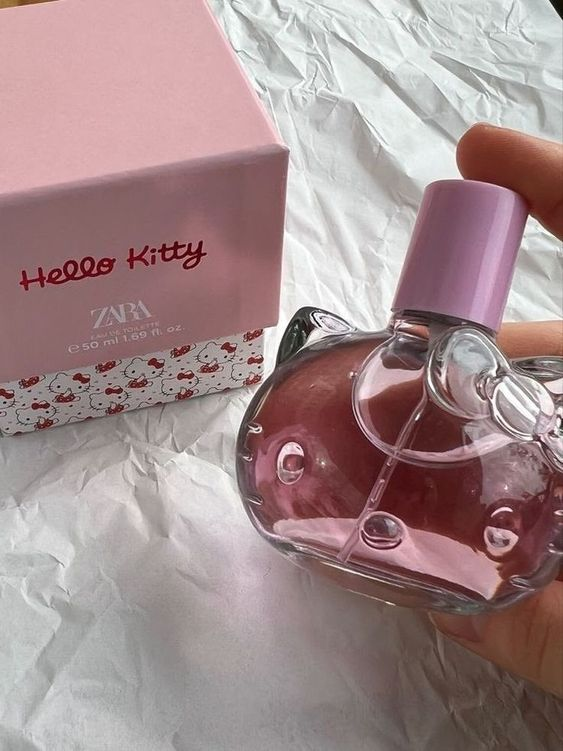 MACYST0RE's tweet photo. ➤ 𝙥𝙚𝙙𝙞𝙙𝙤: combo hello kitty 

𝙙𝙚: 😎🤙
𝙥𝙖𝙧𝙖:  @geschuyler
 
✉: 「saudade de quando éramos próximos」 https://t.co/W81CWK1OGN