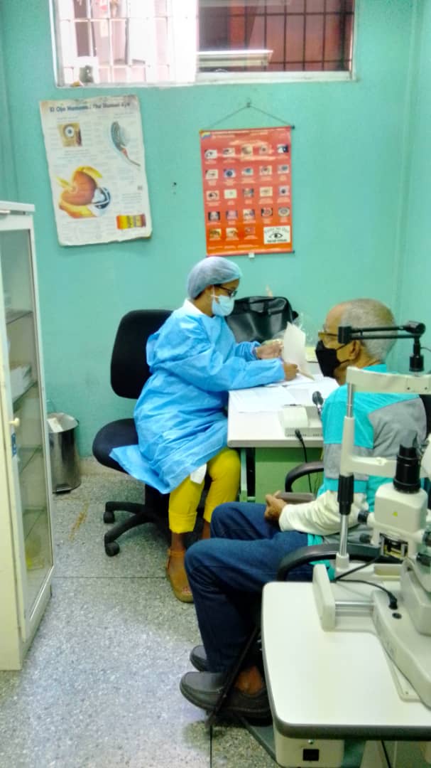 cubacooperaven's tweet photo. Valientes que brindan sus servicios en el CDI Banco Metropolitano, estado #Miranda; comprometidos con la salud del pueblo, excelencia y amor las 24 horas.

🇨🇺#CubaPorLaVida 💖 #MejorEsPosible 💖 

@MinSaludVE @MagaGutierrezV @cubacooperaven @CubaMir_Ven https://t.co/bwanSdHQw6