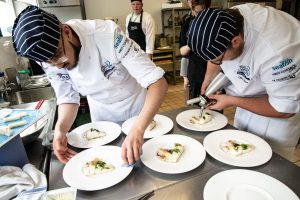 The clock is ticking for entry to the National Seafood Chef of the Year 2023! The competition sponsored by @YoungsSeafood <a href="/HealingManor/">Healing Manor</a>, promises to be an exciting year, judges and prizes to be announced soon. Enter before 30/3/23. Visit ukseafood.co.uk #SeafoodChef23