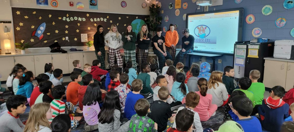 RWelementary's tweet image. Day 2 of Inclusion week at Ridge Wood. Our rockets are so excited to have our @unifiedstangs @nhsstangs1 here @NorthvilleEDU #npsworldofpossibilities