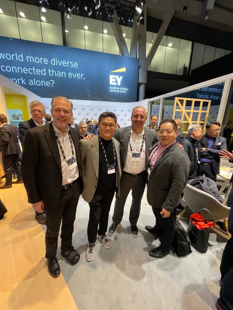 Carmine Di Sibio (@carmine_disibio) on Twitter photo My one takeaway from #MWC23 so far? Tech is fundamentally about people.
Fantastic to hear how <a href="/VodafoneGroup/">Vodafone Group</a>, <a href="/VattenfallGroup/">Vattenfall Group</a> and <a href="/TeliaCompany/">Telia Company</a> are rising to the energy crisis challenge through bold collaborations and innovations - from underwater drones to digital scarecrows. My one takeaway from #MWC23 so far? Tech is fundamentally about people.
Fantastic to hear how <a href="/VodafoneGroup/">Vodafone Group</a>, <a href="/VattenfallGroup/">Vattenfall Group</a> and <a href="/TeliaCompany/">Telia Company</a> are rising to the energy crisis challenge through bold collaborations and innovations - from underwater drones to digital scarecrows.