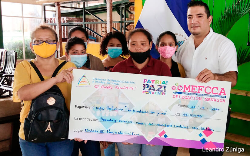 1/3 🇳🇮 #Nicaragua

Hoy voy a destacar la labor del @MEFCCANic que durante 2022 atendió a 600 mil familia emprendedoras en todo el país.

El Programa “Créditos en el Campo”benefició a 1, 777 protagonistas, y se abrió un nuevo Programa “Adelante”, el cual permitirá financiamiento..