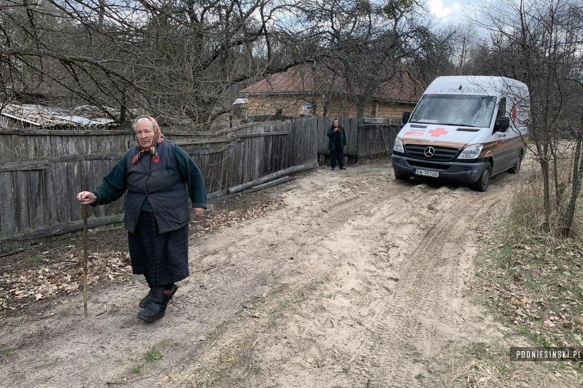 Helping those cut off from the world - A great report, and effort, from Arkadiusz.
podniesinski.pl/portal/helping…