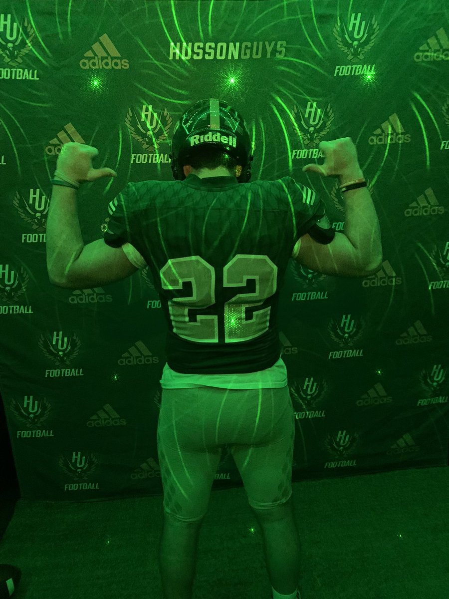 naseraymann's tweet photo. Had a GREAT visit at Husson University! Want to thank all the coaches for the amazing hospitality!
@CoachClark_HU @_Coach_Hobbs @QBCoachWhite @Coach_Cameron_ 
@chrisredding_1 @MrGordonMAU https://t.co/2HhutC5ok0