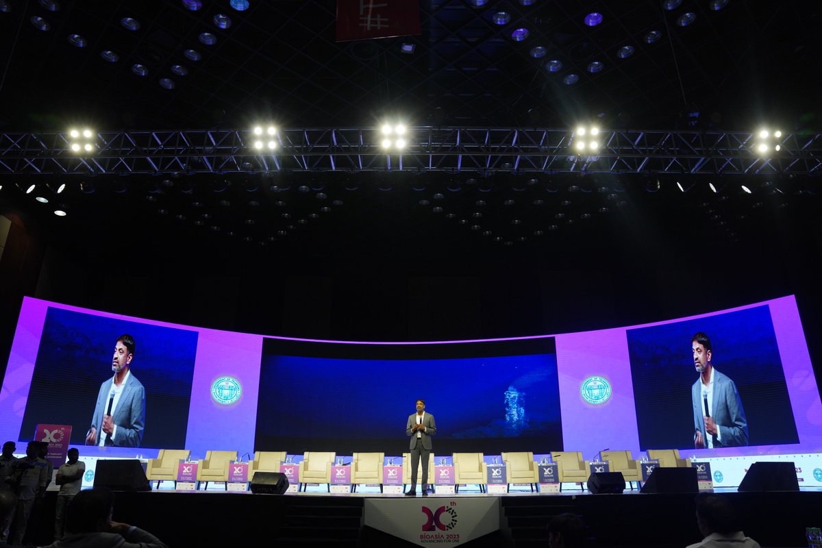 VasNarasimhan's tweet photo. I was thrilled to speak about the future of medicine at #BioAsia23 &amp; how the industry has increased its presence in Hyderabad over the years. @Novartis was one of the first to open a site—what is now one of our largest corporate centers at the heart of our global efforts. https://t.co/uh5XghHkL1