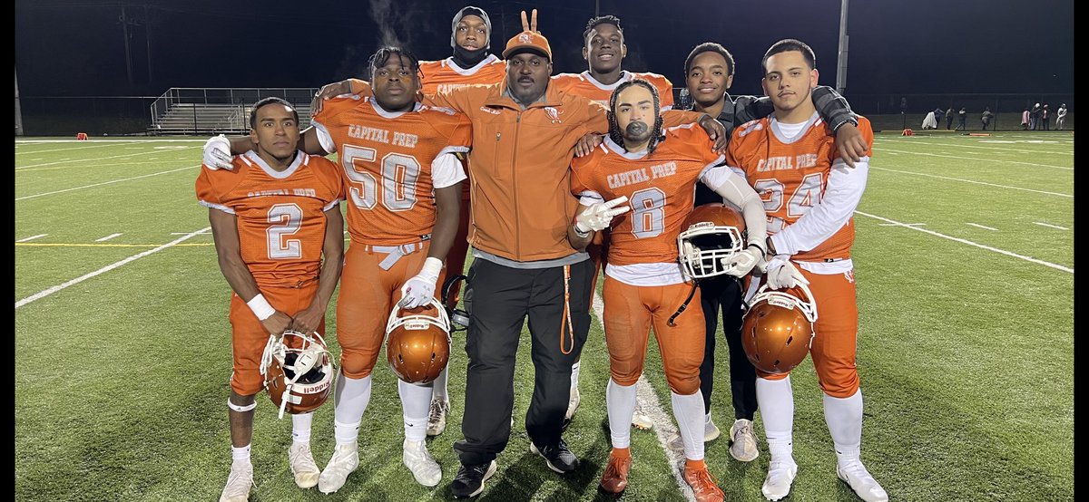 CMCA2019's tweet photo. CMCA Spotlight HC of #cprep @FocusMilledge #cthsfb https://t.co/o1wjdhq5Wd