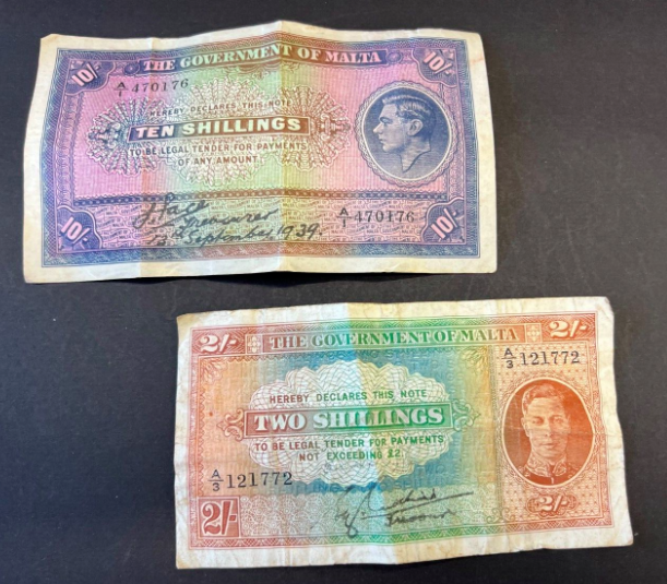 CavalierCoins's tweet image. Going live on our auction tomorrow evening.Malta RARE Vintage Banknotes 2 shilling 1942, 10 shilling 1939
#rare #rarebanknote #malta #maltabanknotes #old #oldmoney #money #europe #papermoney #Collectibles #banknotecollector