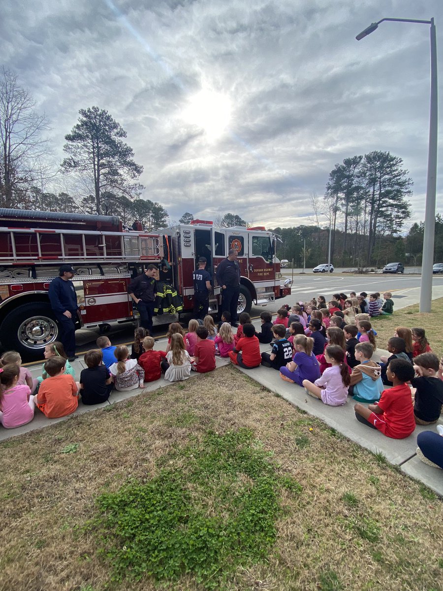 Mrs. Olivia Fishbook tweet media