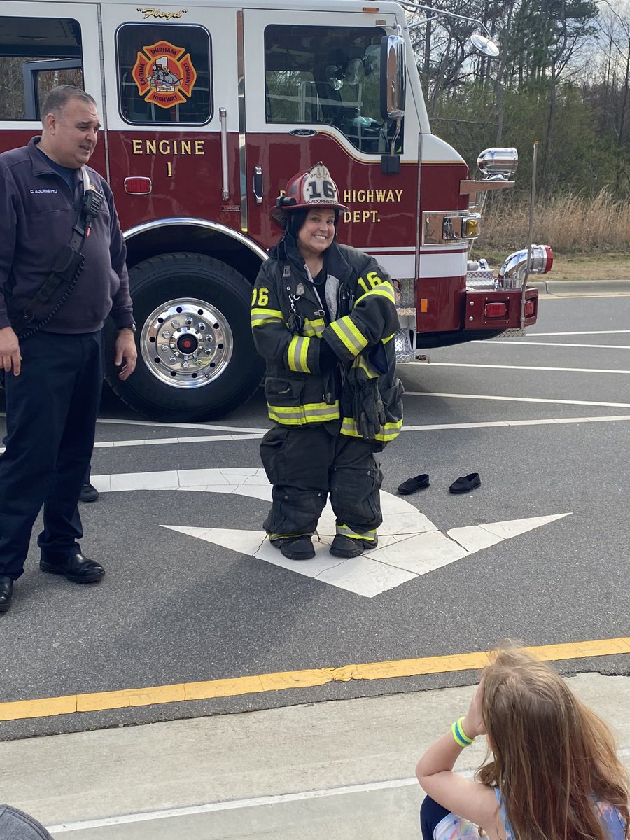 Mrs. Olivia Fishbook tweet media