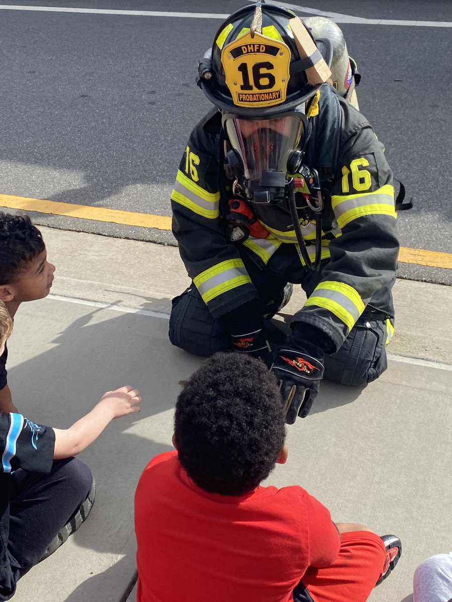 Thanks, <a href="/DHFD/">Durham Highway FD</a> for coming to visit this morning! Our Kinder frogs loved learning all about being a firefighter! 💙🐸💚 #bartonpondES