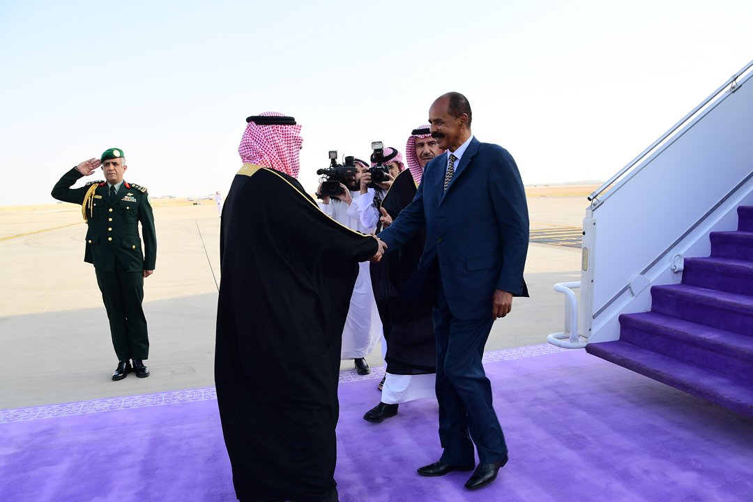 hawelti's tweet photo. President Isaias Afwerki arrived in Riyadh in late afternoon hours today and was accorded warm welcome by His Royal Highness Prince Mohammed bin Abdul Rahman bin Abdulaziz &amp; other senior officials at King Khalid International Airport https://t.co/uv9N7T9rKv