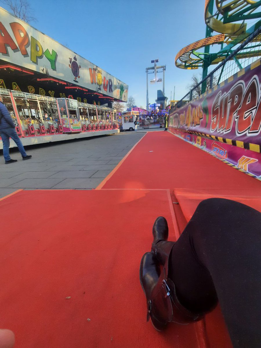 If I can't reply you on onlyfans it's because I am having fun outside. 

I know, my life is wonderful and you are so desperate to be part of it