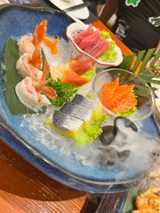 ic53nx's tweet photo. I enjoyed delicious Japanese cuisine with my family on weekends and holidays... Cherish the time spent with my family💕 https://t.co/s09tmTbVlH