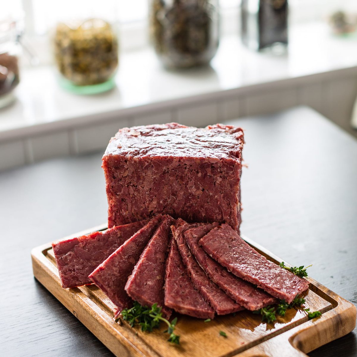 VisitLisburn's tweet photo. Pop into the award-winning McCartney’s of Moira today and try out their infamous sausages and handmade corned beef! 🏆

Learn more about this local Moira supplier: https://t.co/sBwd6UIPe2 

#royalhillsboroughmoira #rhhm #niproduce #nibutchers https://t.co/2ybVBcq8FP
