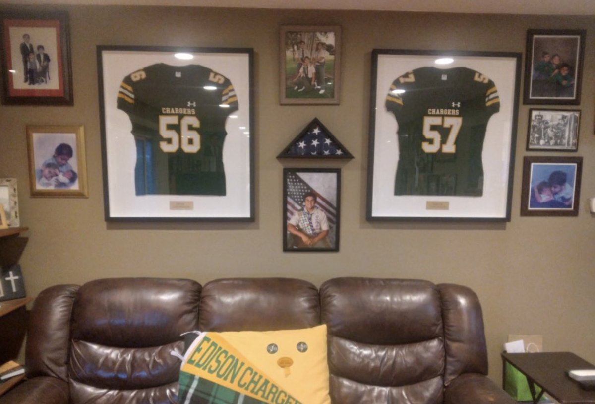 Men In The Trenches this Saturday March 4th at Edison High School in Huntington Beach. Home Of The Chargers. Registration 8:00am, Camp 9:00-11:15am. 
#Fundamentals #Techniques #Competition