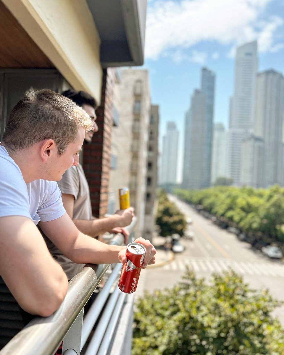 Thanks for energizing the bootcamp <a href="/redbullgaming/">Red Bull Gaming</a> 🎉