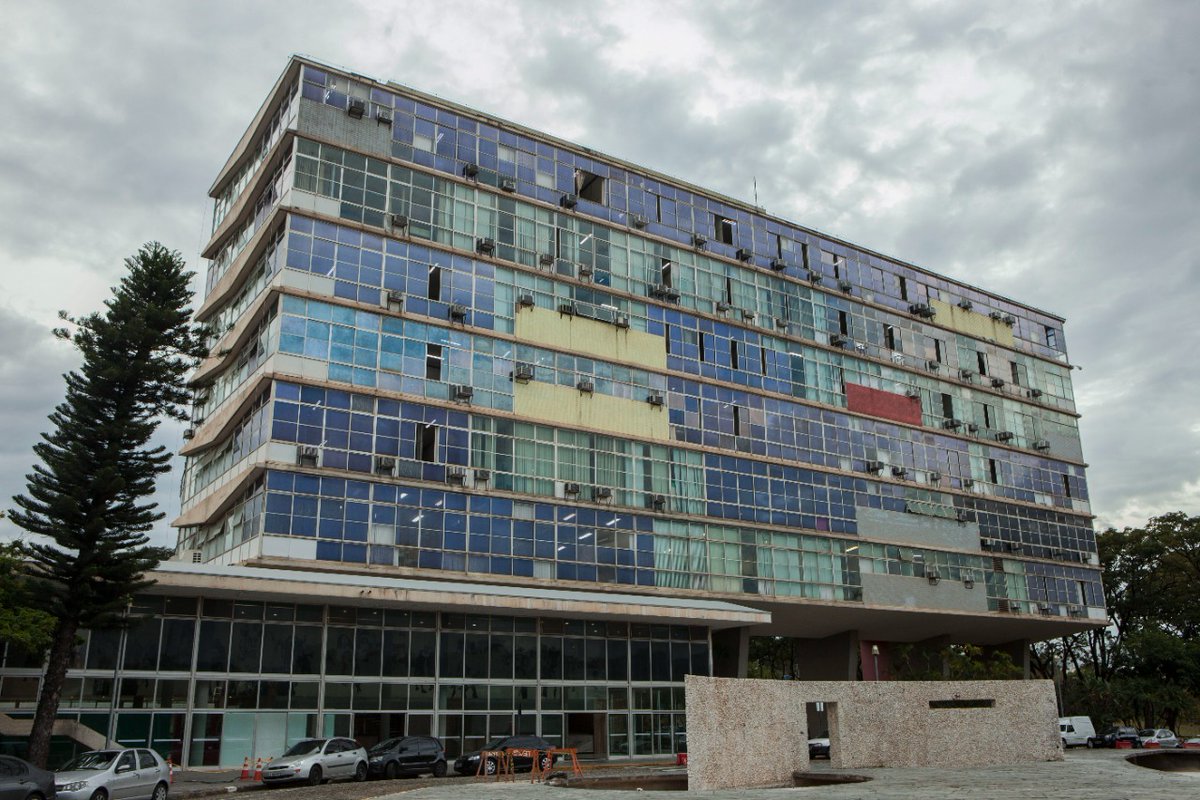 otempo's tweet photo. UFMG terá 1º laboratório do Brasil que produzirá remédios para doenças raras https://t.co/z66Ebbjwey https://t.co/IC5jjukP1K