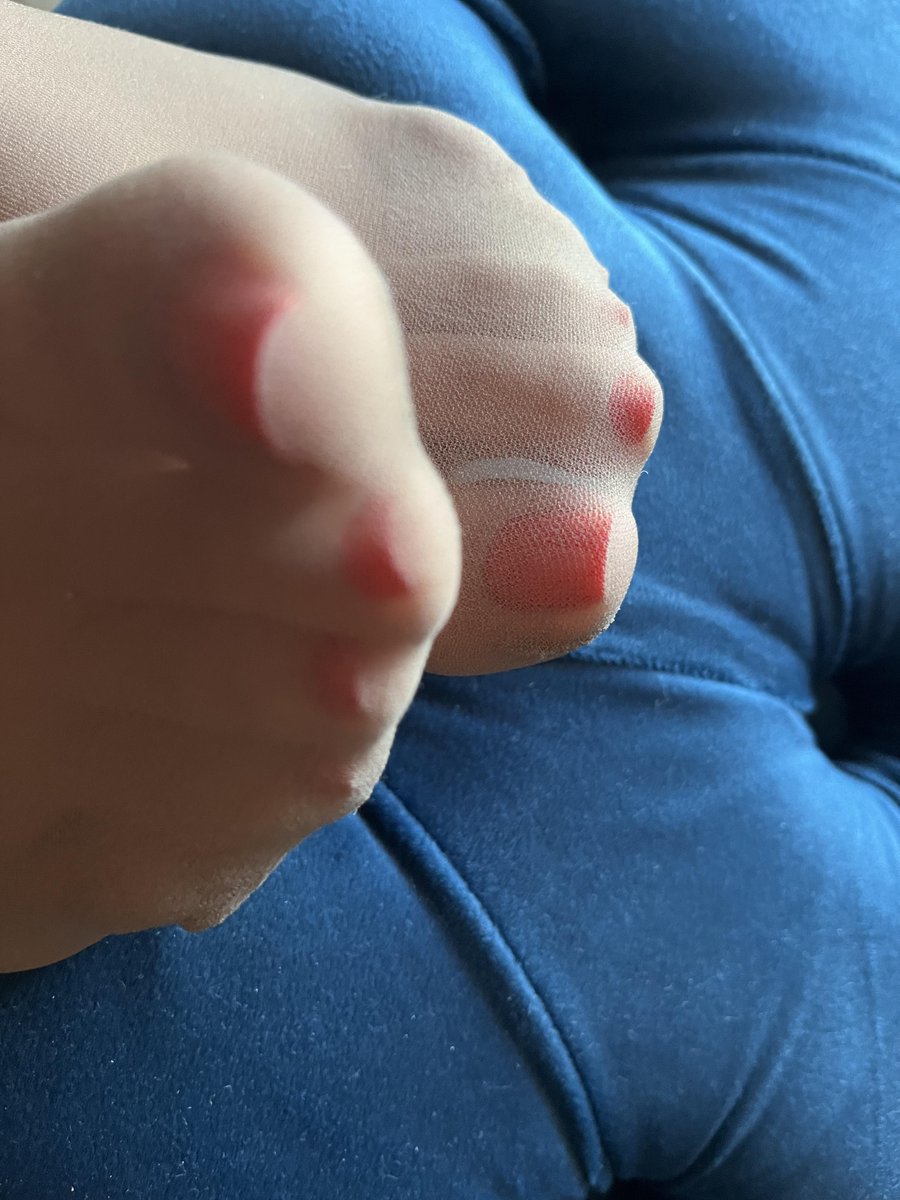 feet-stagramz tweet media
