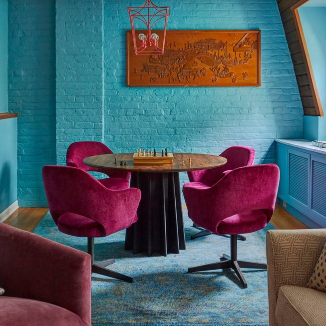 HomeThangs's tweet image. The #ColorOfTheYear from #Pantone for 2023 is #VivaMagenta - a bold and vivacious hot pink that can be tough to work with, but packs a big punch. Check out our breakdown of this color and find out how to make it work in your own home: bit.ly/41v29rt