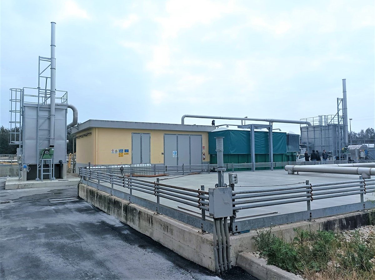 AirCleansrl's tweet image. Per questi due nuovi impianti, l' #abbattimentoodori avverrà tramite i nostri sistemi #CrumRubber™ e #MonaShell® in combinazione
New #dualstage #biotrickling #odour #abatement system installed in two #wastewater #treatment plants
#AirClean #biological #odourcontrol #depurazione