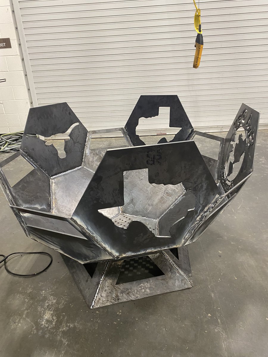 Impressive welding projects are in the works in Mrs. LeBlanc’s class! @LakeCreekFFA <a href="/lions_trw/">Tim Williams</a> <a href="/TanyaBrogger/">Tanya Lambert Brogger</a>  @GBowhuis <a href="/FlemingInTheDen/">Christie Fleming</a>
