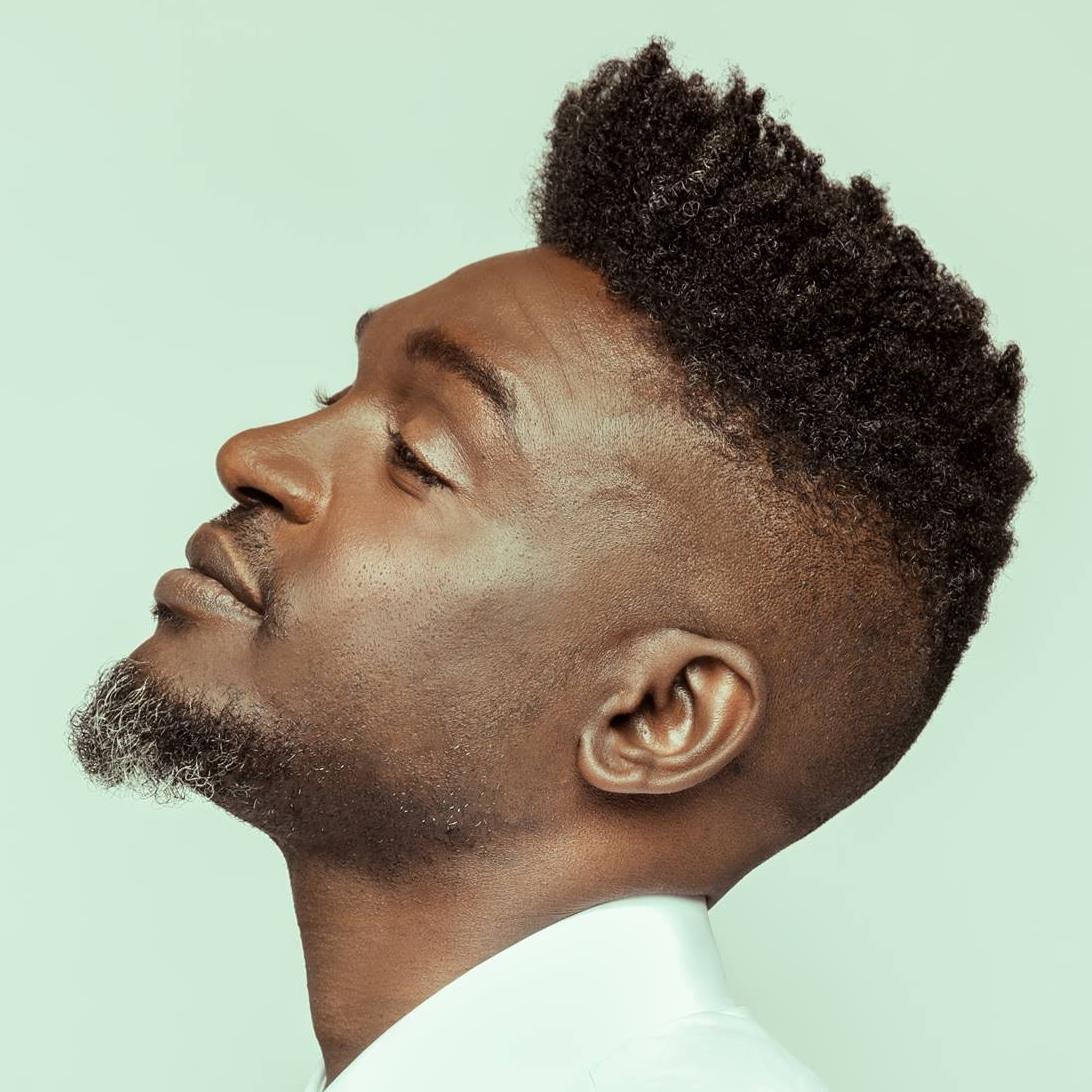 Deux décennies après l’impressionnant démarrage de sa carrière, <a href="/corneillemusic/">Corneille</a> revient sur les étapes qui ont mené à la sortie de son premier album, le classique «Parce qu’on vient de loin»! 🎂

📲: qubmusique.app.link/mLWniHq5Mxb

#corneille #musiquedici #culturedici #QUBmusique